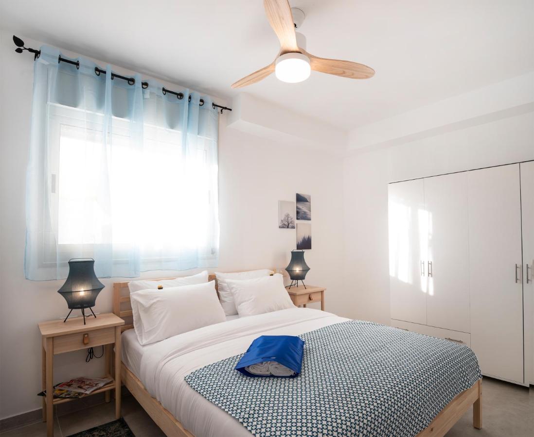 Argaman Beach Apartment Acre Esterno foto